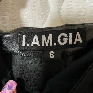 I am Gia cece bustier